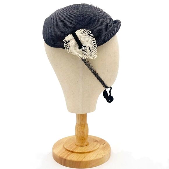 Vintage 50s Tilt Hat Black & Cream Straw Close Style Fascinator Black Mesh Veil - Picture 8 of 16
